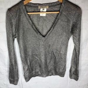 Vertigo Paris Metallic Knit Sweater Grey Silver V-Neck size 1 XS